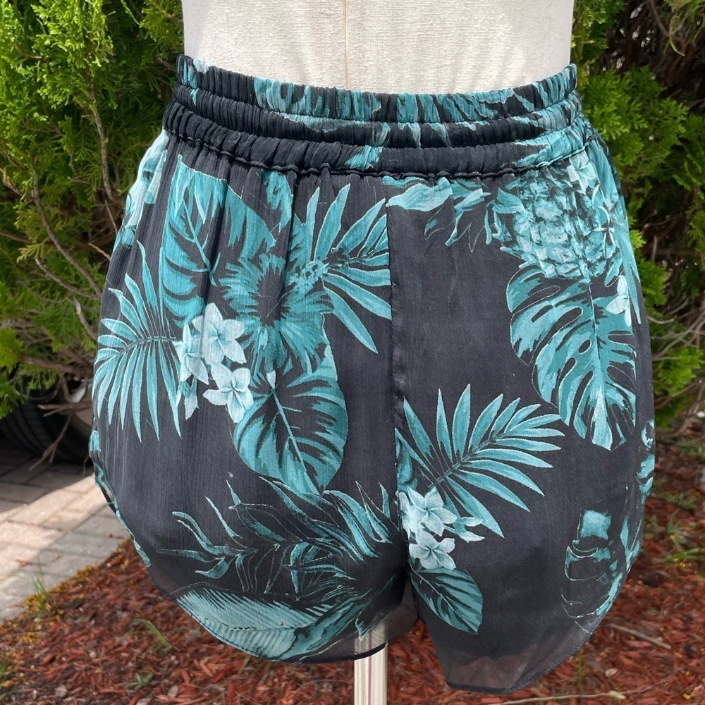 Rococo Sand X Revolve Black Echo Shorts - Picture 7 of 12